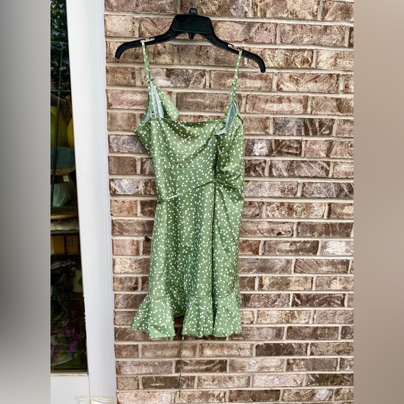 NWOTs Green Apple & White Floral Wrap Around Ruffle Sundress - Picture 7 of 8